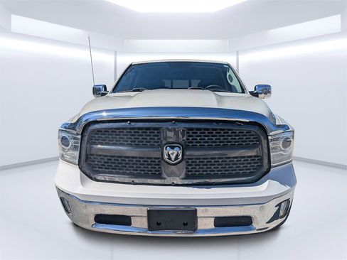 Used 2016 RAM 1500 Laramie w/ Convenience Group image 8