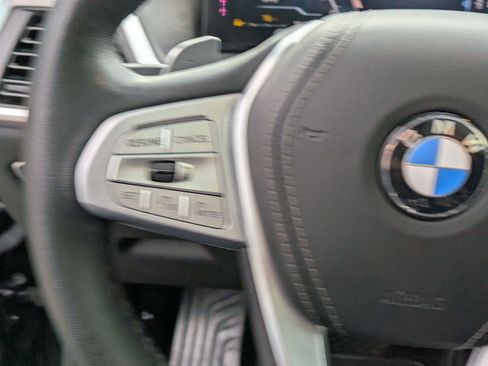 Used 2023 BMW X7 xDrive40i w/ Premium Package image 17