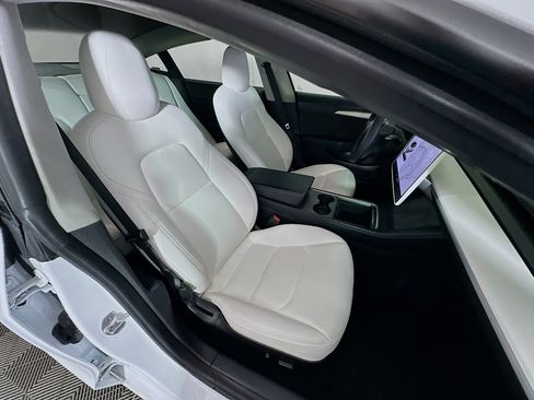 Used 2021 Tesla Model 3 Standard Range Plus image 29