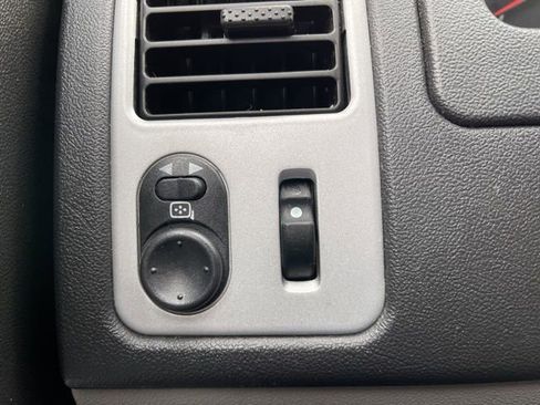 Used 2009 Chevrolet Equinox LT image 20