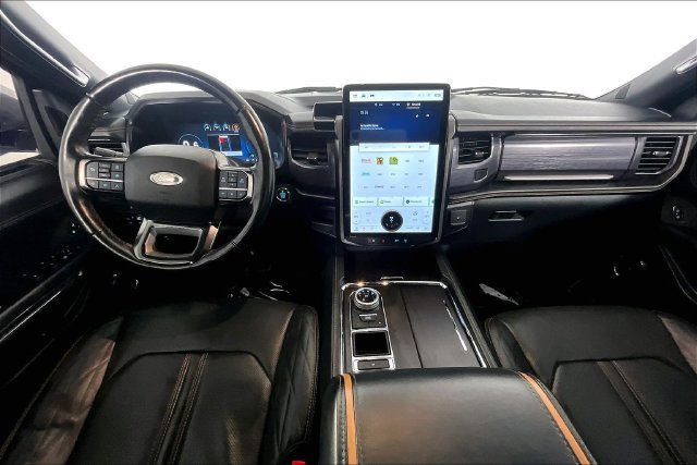Used 2022 Ford Expedition Platinum RWD image 19