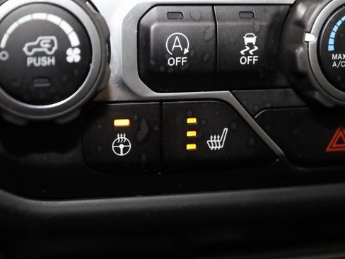 Used 2018 Jeep Wrangler Unlimited Sport S image 8