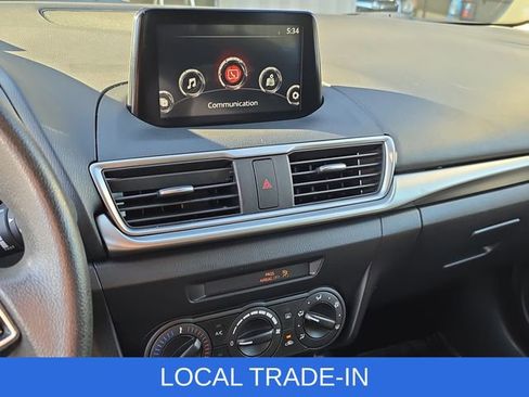 Used 2018 MAZDA MAZDA3 Sport image 17