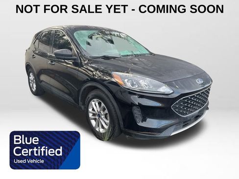 Used 2022 Ford Escape SE image 1