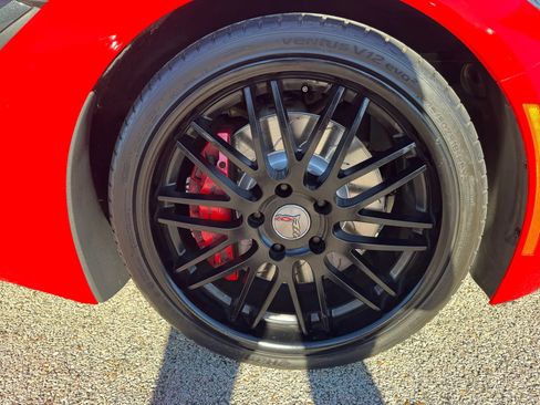 Used 2015 Chevrolet Corvette Stingray Coupe w/ 2LT Preferred Equipment Group image 13