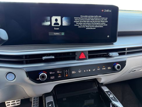 New 2025 Kia Sorento SX Prestige image 12