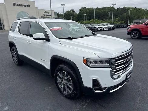 Used 2023 GMC Acadia SLE w/ Driver Convenience Package FWD image 1