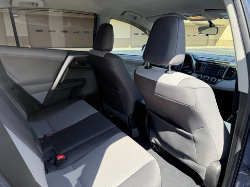 Used 2013 Toyota RAV4 LE image 20