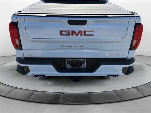 New 2026 GMC Sierra 1500 Denali w/ Denali Reserve Package image 14