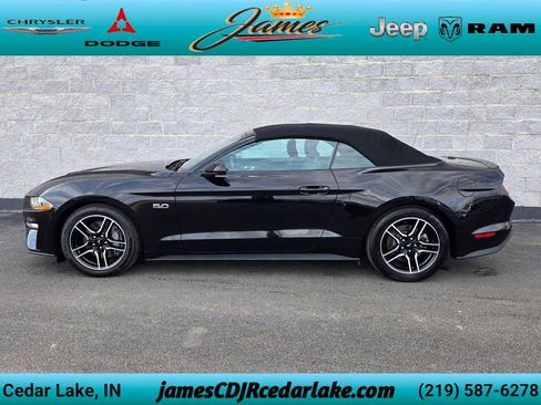 Used 2022 Ford Mustang GT Premium RWD image 2