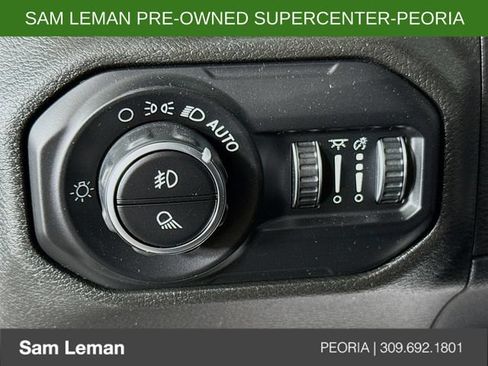 Used 2020 Jeep Gladiator Overland AWD/4WD image 10