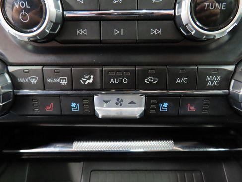 Used 2023 Ford F150 Platinum w/ Equipment Group 701A High image 68