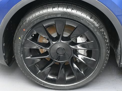 Used 2021 Tesla Model Y 2WD image 37