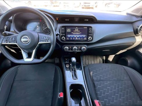 Used 2024 Nissan Kicks SV image 14
