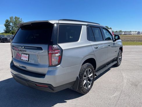 Used 2023 Chevrolet Tahoe Z71 w/ Luxury Package AWD/4WD image 9