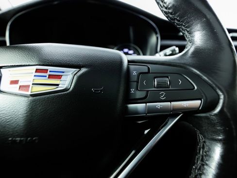 Used 2022 Cadillac XT6 Premium Luxury w/ Technology Package image 36