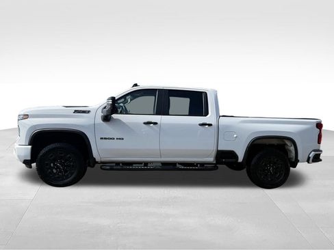 Used 2024 Chevrolet Silverado 2500 LT w/ Z71 Sport Edition AWD/4WD image 2