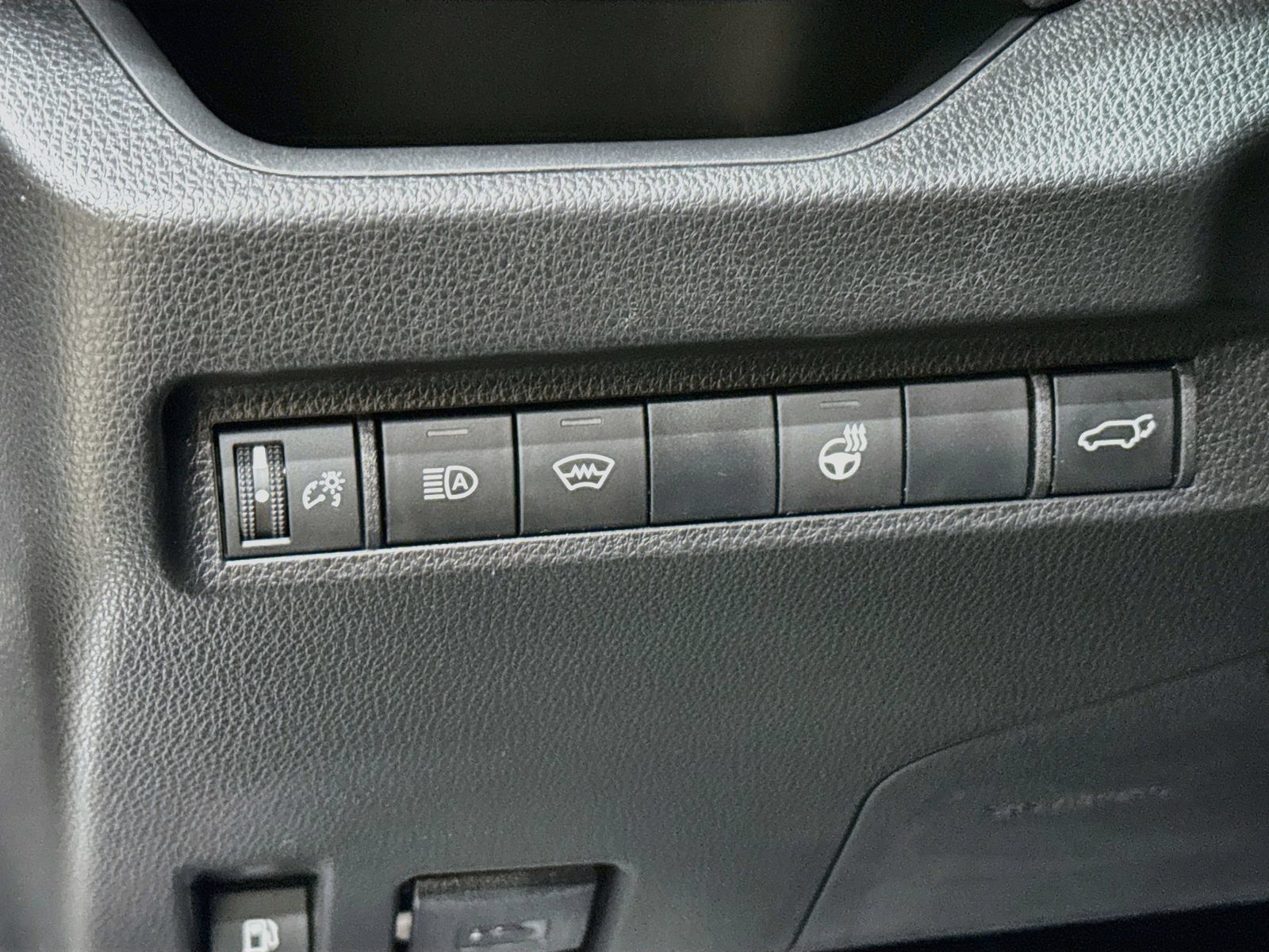 Used 2023 Toyota RAV4 XLE Premium AWD/4WD image 13
