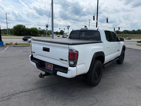 Used 2023 Toyota Tacoma TRD Pro AWD/4WD image 3