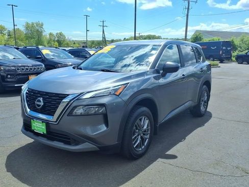 Used 2023 Nissan Rogue S AWD/4WD image 3