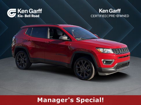 Used 2021 Jeep Compass Latitude AWD/4WD image 1