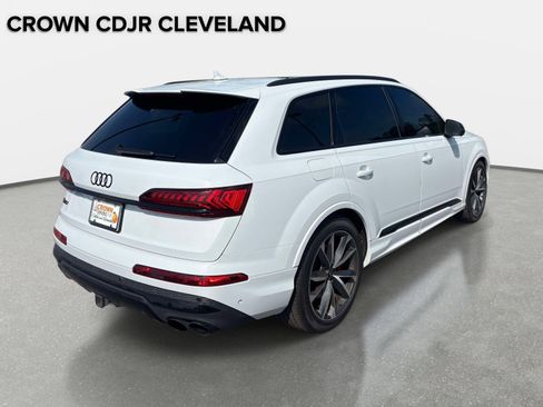 Used 2023 Audi SQ7 Prestige w/ Sport Package AWD/4WD image 5
