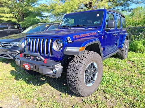 Used 2019 Jeep Wrangler Unlimited Rubicon w/ Dual Top Group AWD/4WD image 3