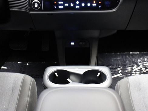 Used 2024 Hyundai Ioniq 5 SEL image 34