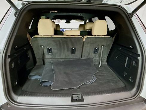 Used 2025 Buick Enclave Preferred image 27