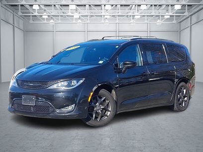 Used 2018 Chrysler Pacifica Touring-L Plus w/ S Appearance Package