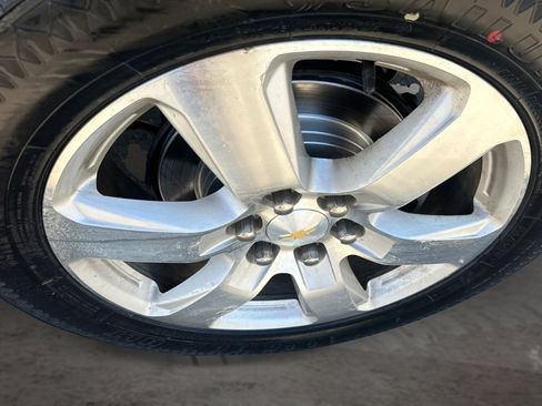 Used 2017 Chevrolet Traverse Premier FWD image 19