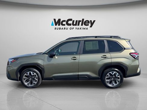 Certified 2026 Subaru Forester Premium AWD/4WD image 3