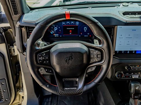 Used 2025 Ford Bronco Raptor image 19