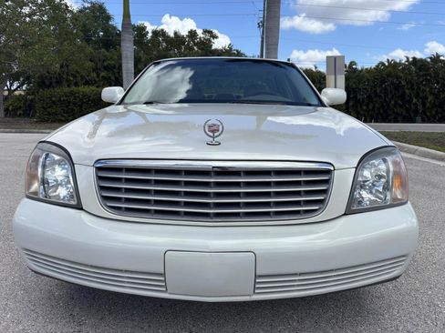 Used 2002 Cadillac De Ville Sedan w/ Comfort/Convenience Pkg image 40