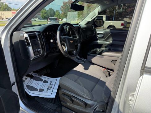 Used 2018 Chevrolet Silverado 1500 LT w/ Trailering Package image 7