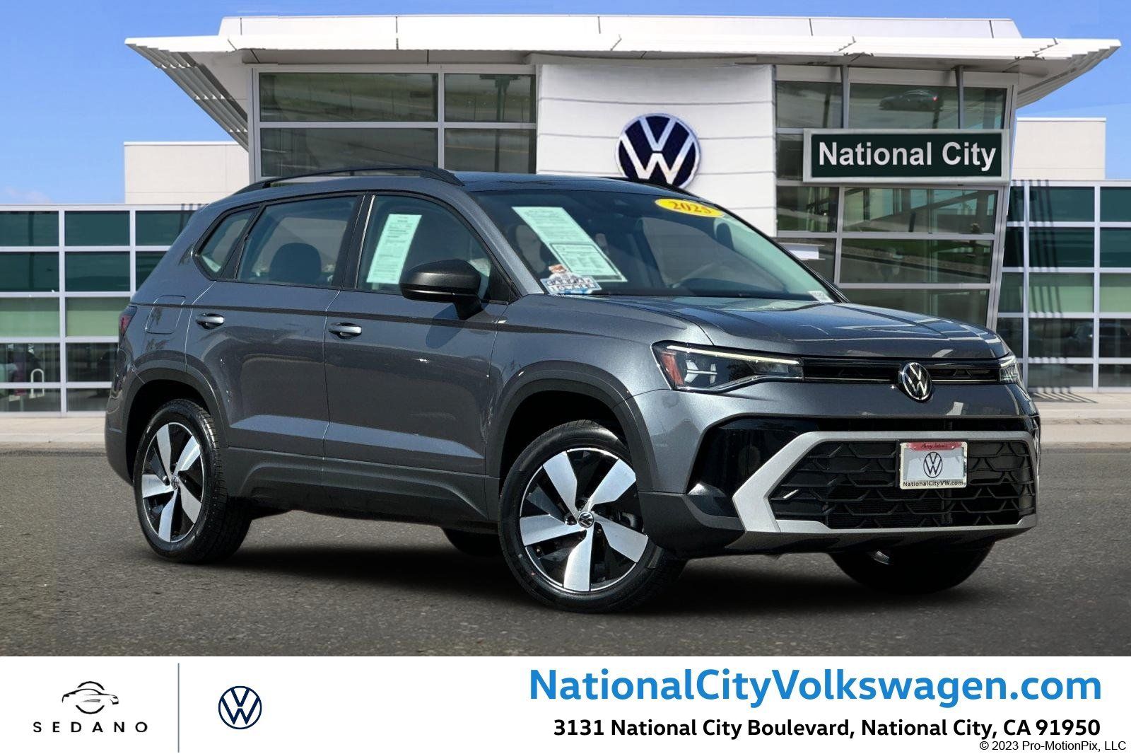 Used 2025 Volkswagen Taos S AWD/4WD image 1