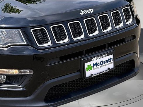 Used 2018 Jeep Compass Latitude w/ Popular Equipment Group AWD/4WD image 35