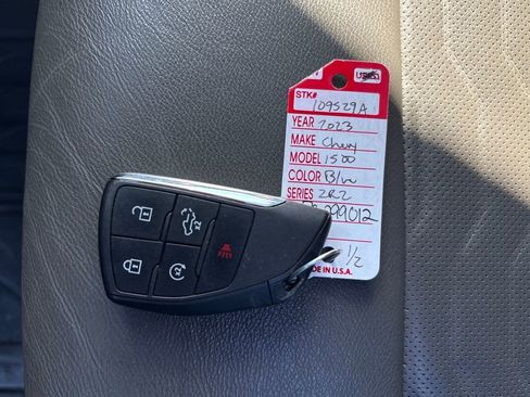 Used 2023 Chevrolet Silverado 1500 ZR2 w/ Technology Package image 34