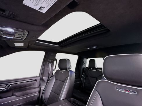 Used 2024 GMC Sierra 2500 AT4X image 23