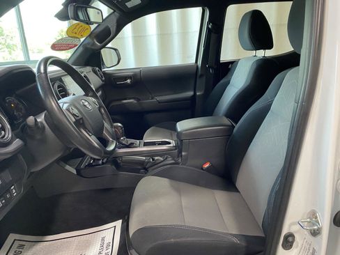 Certified 2023 Toyota Tacoma TRD Sport AWD/4WD image 17