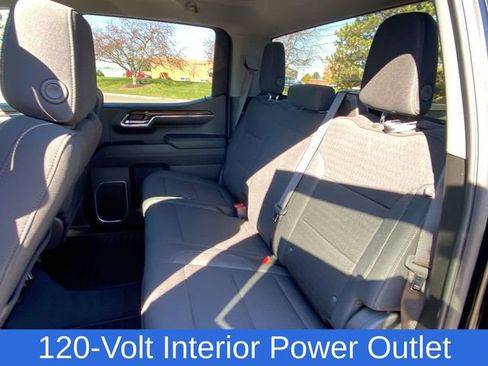 Used 2024 GMC Sierra 1500 SLE image 25