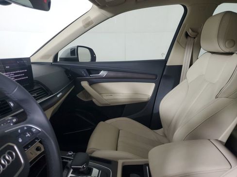 Used 2024 Audi Q5 2.0T Prestige w/ Prestige Package image 24