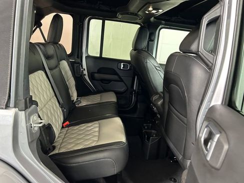 Used 2021 Jeep Wrangler Unlimited Sahara w/ LED Lighting Group image 28