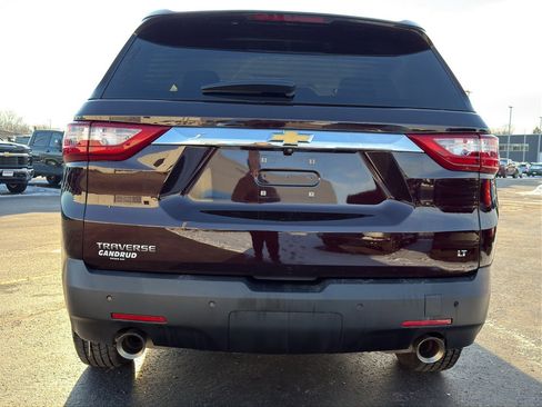 Used 2021 Chevrolet Traverse LT image 7