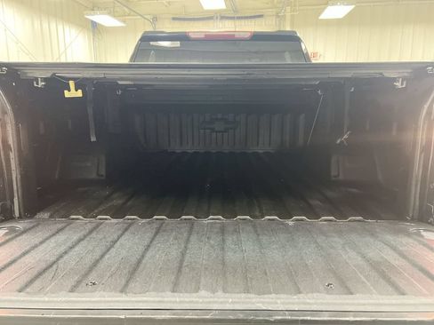Used 2021 Chevrolet Silverado 1500 LT w/ Diesel Off-Road Package AWD/4WD image 23
