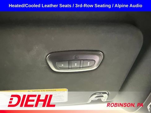 Used 2024 Jeep Wagoneer Series III AWD/4WD image 41