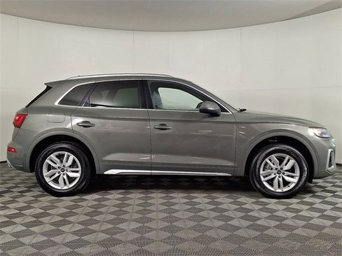 Used 2023 Audi Q5 2.0T Premium w/ Convenience Package image 10