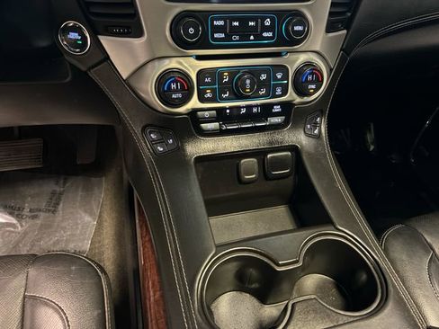 Used 2017 GMC Yukon SLT w/ Open Road Package RWD image 29