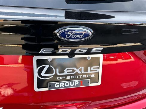 Used 2024 Ford Edge Titanium image 31