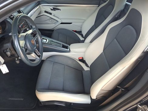 Used 2017 Porsche 718 Cayman S RWD image 8